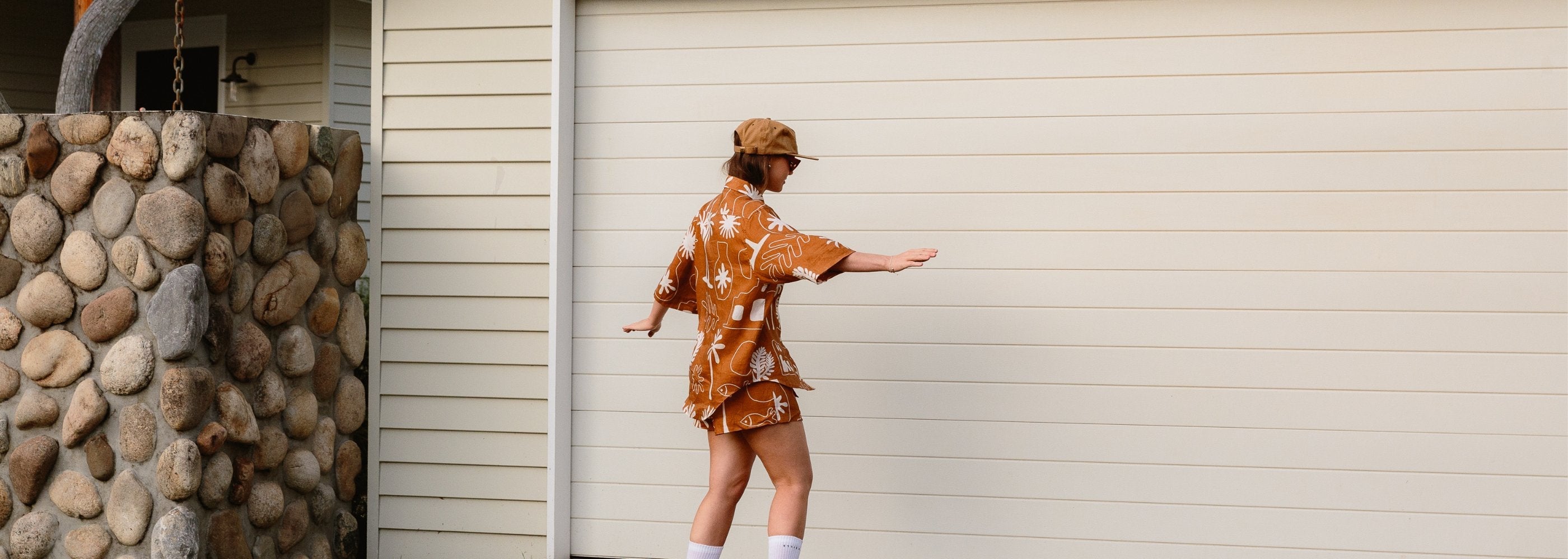 KENI Sleepwear Shorts Collection – Discover our range of comfortable and stylish sleep shorts made from luxurious fabrics